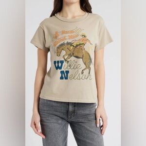 Daydreamer Willie Nelson 'A Horse Called Music' Graphic T-Shirt